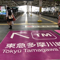 Photo taken at Tokyu Platforms 3-4 by syü ☆. on 6/23/2018
