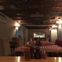 Photo taken at Fratelli Duri Pizzeria, Pera by Nur G. on 10/24/2016