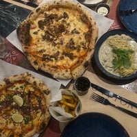 Foto scattata a 8portions Pizza da Ibrahem⁷⁴ il 4/27/2024