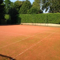 Photo taken at Tennis Steenvelt by Antonin G. on 7/9/2013