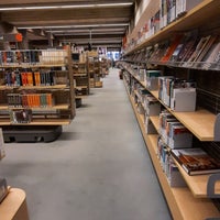 Photo taken at Centrale Bibliotheek Enschede by Marjolein P. on 4/21/2023