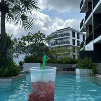 Foto tirada no(a) Andakira Hotel Phuket por A.Q🏝 em 5/28/2024