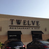 Photo prise au Twelve Restaurant and Bar par Colby J. le8/21/2013