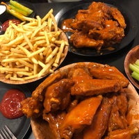Photo taken at Duff&amp;#39;s Famous Wings by Bruce W. on 9/30/2021