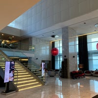 Foto diambil di Myriad by SANA Hotels oleh Ghassan 👷🏻‍♂️ pada 5/11/2022