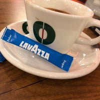 Photo prise au Lavazza Coffee &amp;amp; Snacks par Gayegliz le3/15/2019