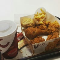 Photo taken at KFC by ✋ . on 5/10/2018