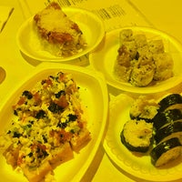 Das Foto wurde bei Koizi Endless Hibachi &amp;amp; Sushi Eatery von Ravi M. am 9/20/2021 aufgenommen