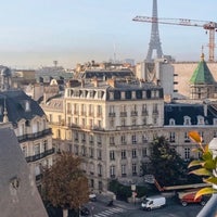 รูปภาพถ่ายที่ Hôtel San Régis โดย S เมื่อ 2/1/2022