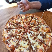 Photo taken at Pizza Mizza by Hulya T. on 1/3/2023