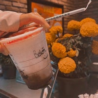 Photo taken at Starbucks by Belén C. on 10/29/2022