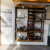 Foto diambil di Sicilia&#39;s Pizza Cuts oleh Renad ☼ pada 3/9/2020