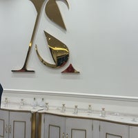 3/21/2024 tarihinde ⚓️ziyaretçi tarafından دار عبد العزيز السيف للعطور Abdulaziz AlSaif house of Perfumes'de çekilen fotoğraf