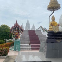 Photo taken at วัดอมราวราราม by สาว ช. on 5/26/2021