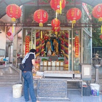 Photo taken at Wat Kunnathi Ruttharam by สาว ช. on 6/13/2020
