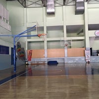 Photo taken at Bursa TOFAŞ Basketbol Okulları-Ahmet Erdem Anadolu Lisesi by Berna A. on 7/11/2016