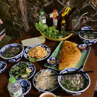 Photo taken at Thìa Gỗ Restaurant Da Nang by Rashdan M. on 1/27/2024