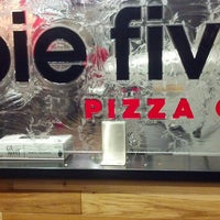 3/1/2014에 ax0n님이 Pie Five Pizza에서 찍은 사진