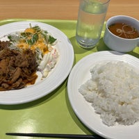 Photo taken at カフェ ダイニング 仲宿 Cafe Dining NAKAJUKU by ゆき on 8/29/2023