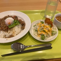 Photo taken at カフェ ダイニング 仲宿 Cafe Dining NAKAJUKU by ゆき on 10/10/2023
