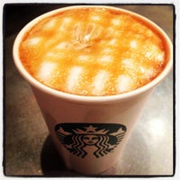 Das Foto wurde bei Starbucks Courtenay Central von Torres T. am 5/22/2013 aufgenommen