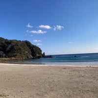 Photo taken at Yumigahama Beach by たまごやき on 2/12/2024