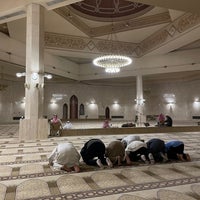 Photo taken at مسجد الأمير الوليد بن طلال by بدر بن عبدالله on 11/27/2022