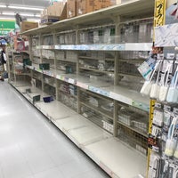 Photo taken at ホームセンターコーナン 西宮今津店 by はんしんらばー 　. on 3/2/2020