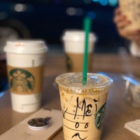 Foto diambil di Starbucks oleh M pada 1/18/2020