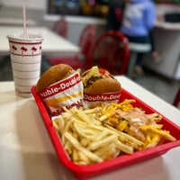 Photo taken at In-N-Out Burger by AAB on 5/15/2024
