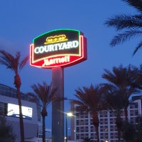 Photo taken at Courtyard by Marriott Las Vegas Convention Center by Stephan P. on 3/29/2023