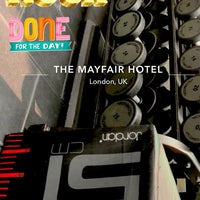 Foto tirada no(a) The May Fair Hotel por R.A.M. em 4/13/2024