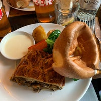 Photo taken at The Ladbroke Arms by Marina M. on 11/3/2019