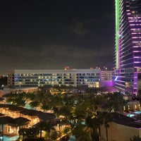 Foto diambil di Seminole Hard Rock Hotel &amp;amp; Casino oleh Obaid pada 4/11/2024