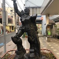 Photo taken at Gundam monument statue &amp;quot;From the Earth&amp;quot; by はめじ 中. on 12/12/2022