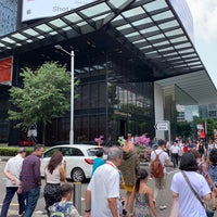 Photo taken at Abercrombie &amp;amp; Fitch by sangsoo k. on 9/11/2019