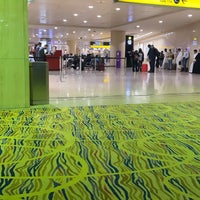 Photo taken at King Fahd International Airport (DMM) by Khalid🌊 on 9/21/2021