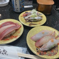 Photo taken at 寿司和食処きときと 野々市店 by Yuta on 5/1/2023