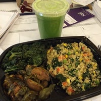 3/3/2014에 Eloise M.님이 Kale Health Food NYC에서 찍은 사진