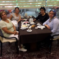 Photo taken at Kadakal Restaurant ve Cafe by Tülay 🌺❤️🌸 K. on 7/30/2017