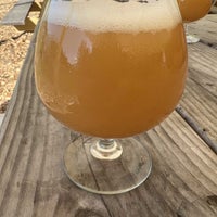 Photo taken at Hop Culture Farms &amp;amp; Brewing Co. by Tim U. on 6/4/2022