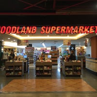 Photo taken at Foodland by artracing on 4/17/2016