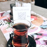 รูปภาพถ่ายที่ Sütlü Kahve โดย Kemal K. 🤗🙃😊 เมื่อ 1/29/2023