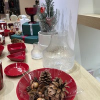 Photo taken at iittala / イッタラ 玉川高島屋S.C by みや ふもく on 12/4/2023