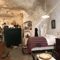 Foto tirada no(a) Storica Casa Grotta di Vico Solitario por Viktor K. em 3/21/2019