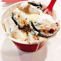 Photo taken at Cold Stone Creamery by 乱丸 on 5/25/2019