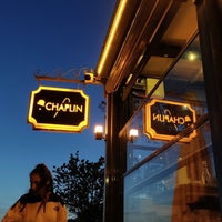 Foto tomada en Chaplin Cafe &amp;amp; Restaurant  por Peyman el 4/24/2022
