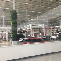 Photo taken at Tesla by tky2mtl on 5/23/2017