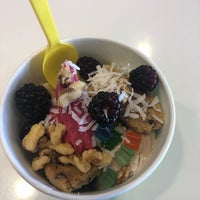 Foto tomada en 3 Spoons Yogurt  por Solo el 6/17/2019