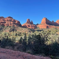 Photo taken at Pink Jeep Tours - Sedona by Axe on 4/15/2022